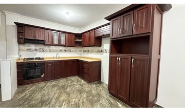 Casa de tres pisos con terraza en venta Barrio Santa Ana Palmira Valle