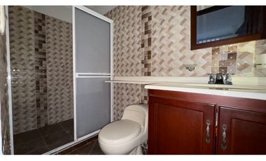 Casa de tres pisos con terraza en venta Barrio Santa Ana Palmira Valle