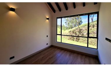 vendo casa finca Marinilla Antioquia sector la Esperanza 3.530 m2
