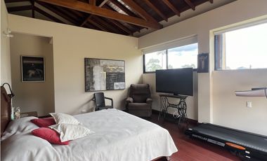 Finca independiente en La Ceja (cm)