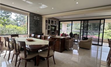 Finca independiente en La Ceja (cm)