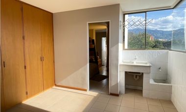 Apartamento en Arriendo Los Balsos Medellín