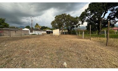 Lote esquinero en parcelación en venta Tienda Nueva Palmira Valle
