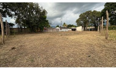 Lote esquinero en parcelación en venta Tienda Nueva Palmira Valle