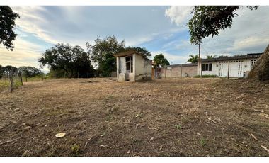 Lote esquinero en parcelación en venta Tienda Nueva Palmira Valle