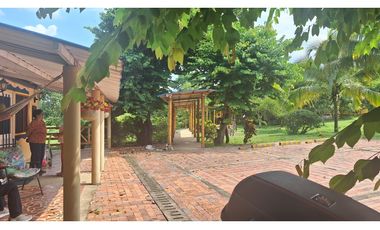 En La Mesa Cundinamarca ofrezco en venta propiedad turística