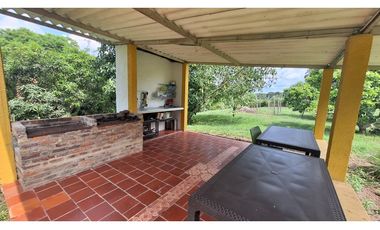 En La Mesa Cundinamarca ofrezco en venta propiedad turística