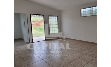 SE VENDE CASA EN BRISAS DEL GOLF