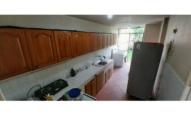 CASA EN ALQUILER SANTA GEMA LAURELES MEDELLIN AVENIDA 80 CON 33