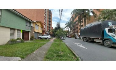 CASA EN ALQUILER SANTA GEMA LAURELES MEDELLIN AVENIDA 80 CON 33