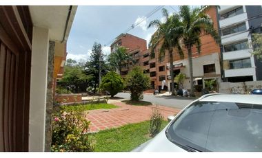 CASA EN ALQUILER SANTA GEMA LAURELES MEDELLIN AVENIDA 80 CON 33