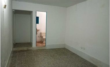 Amplio Hostal en Santa Marta.