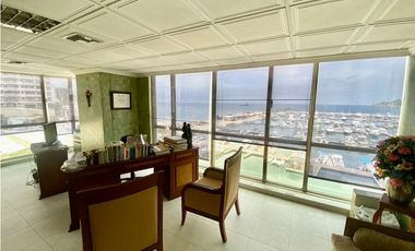 SE VENDE OFICINA CON VISTA AL MORRO Y PUERTO DE SANTA MARTA