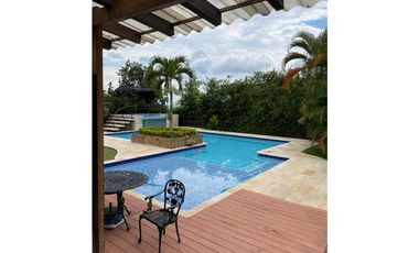 Finca en parcelación cerrada en venta Santa Elena El Cerrito Valle