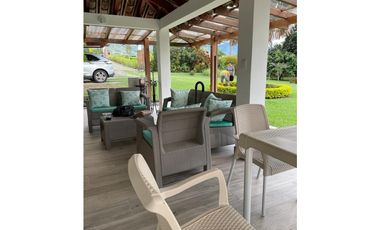 Finca en parcelación cerrada en venta Santa Elena El Cerrito Valle