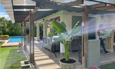 Finca en parcelación cerrada en venta Santa Elena El Cerrito Valle