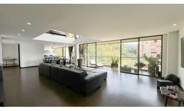 Apartamento en El Poblado Sector Cola del Zorro