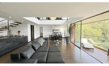 Apartamento en El Poblado Sector Cola del Zorro