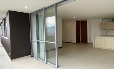 Apartamento en Arriendo Loma Los González Medellín