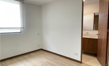 Apartamento en Arriendo Loma Los González Medellín