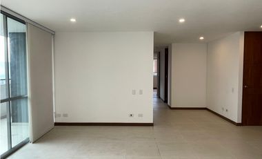 Apartamento en Arriendo Loma Los González Medellín