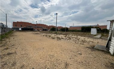 SE ARRIENDA LOTE 3.113 M2 MOSQUERA