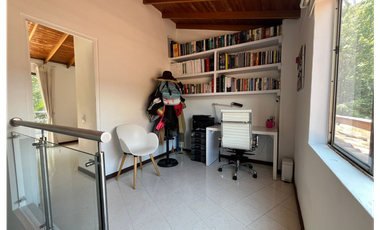 Vende Casa en unidad cerrada en San julian -poblado