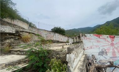 SE VENDE LOTE CON EXCELENTE UBICACIÓN Y VISTA AL MAR EN TAGANGA