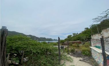 SE VENDE LOTE CON EXCELENTE UBICACIÓN Y VISTA AL MAR EN TAGANGA