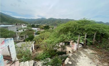 SE VENDE LOTE CON EXCELENTE UBICACIÓN Y VISTA AL MAR EN TAGANGA