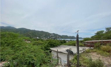 SE VENDE LOTE CON EXCELENTE UBICACIÓN Y VISTA AL MAR EN TAGANGA