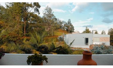 CASA EN VENTA SECTOR EL ESCOBERO - ENVIGADO