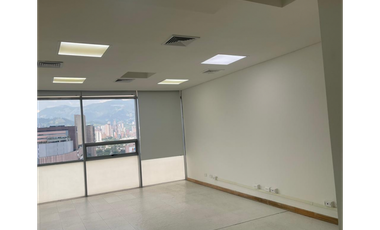 Vende Oficina  Piso alto linda vista cerca Mayorca-Envigado