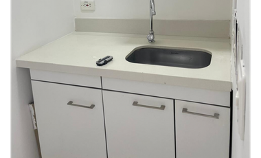 Vende Oficina  Piso alto linda vista cerca Mayorca-Envigado