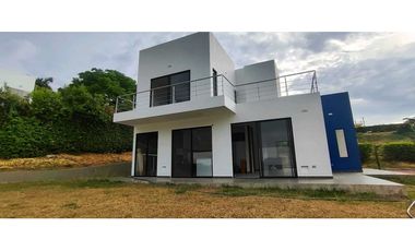 Casas campestres en La Mesa Cund, 1250 M2 en 890 millones.