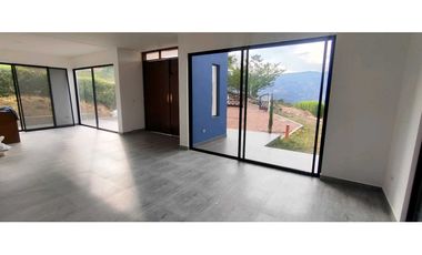 Casas campestres en La Mesa Cund, 1250 M2 en 890 millones.
