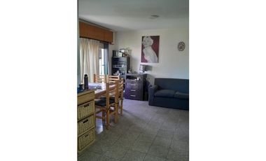 CASA + 2 DEPTOS + DEPOSITO - BARRIO SOL Y LAGO - VILLA CARLOS PAZ