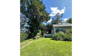 VENTA CASA DE 3 AMB. PARQUE. GAS NATURAL. SIERRA DE LOS PADRES.