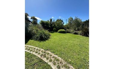 VENTA CASA DE 3 AMB. PARQUE. GAS NATURAL. SIERRA DE LOS PADRES.