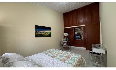 Casa de dos pisos en venta Barrio Las Mercedes Palmira Valle Colombia