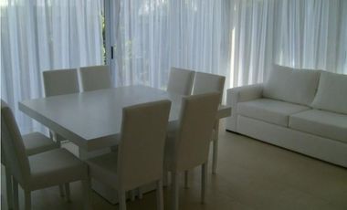 Hermoso Triplex de tres plantas con jardín privado y parrilla!
