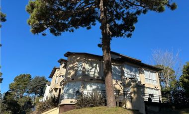 DEPARTAMENTO TRIPLEX ALQUILER temporada con jardín privado y parrilla!