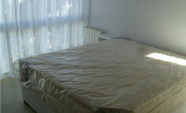 Hermoso Triplex de tres plantas con jardín privado y parrilla!