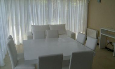 Hermoso Triplex de tres plantas con jardín privado y parrilla!