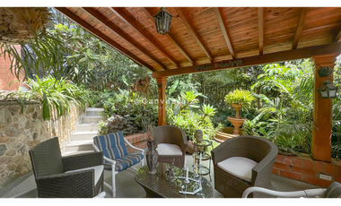 Venta de Casa en Unidad Cerrada El Poblado