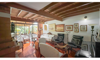 Venta de Casa en Unidad Cerrada El Poblado