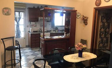 Casa en venta en Moron Centro