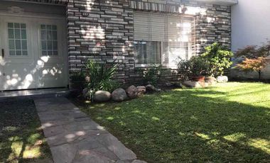 Casa en venta en Moron Centro
