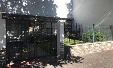 Casa en venta en Moron Centro