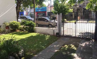 Casa en venta en Moron Centro